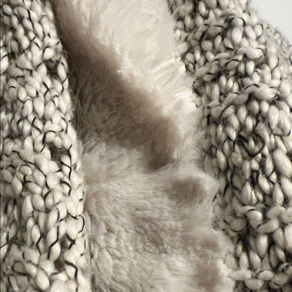 Eddie Bauer Textured Knit Scarf in Gray - Picture 4 of 7